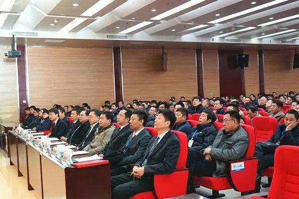 【新时代新篇章】 郑州百乐博重型装备有限公司揭牌庆典盛大举办